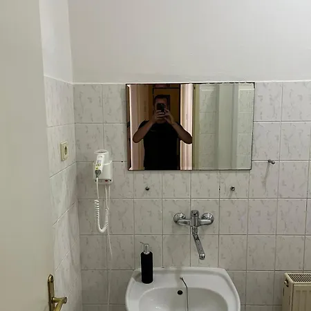 Πανσιόν Bezdekov 3*
