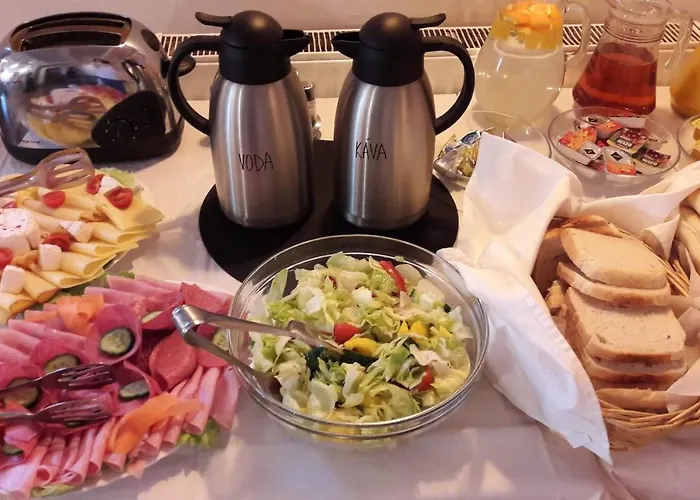 Bezdekov Konukevi Rakovník