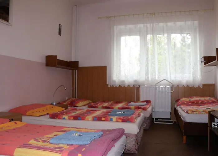 Konukevi Bezdekov 3*