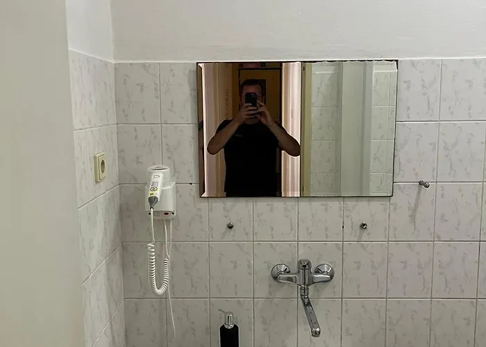 Konukevi Bezdekov 3*